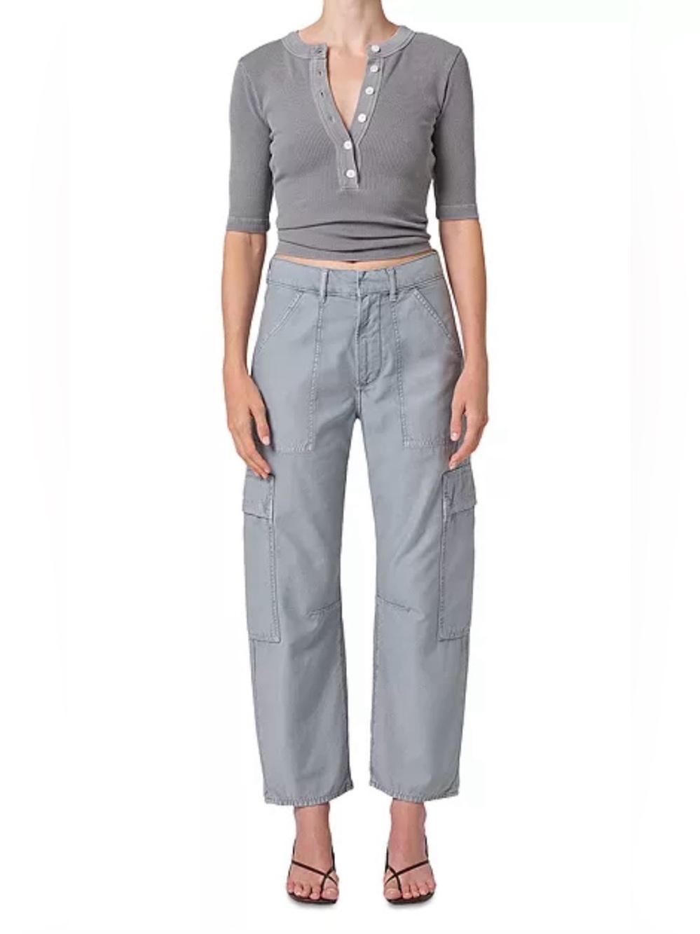 Universal thread women’s size 16 crop barrel pants six pocket light blue color